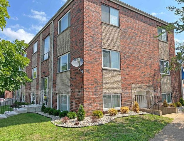 5468 Cologne Ave #A, Saint Louis, MO 63116