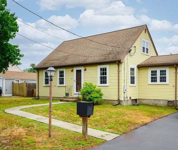 188 Oak St, Abington, MA 02351