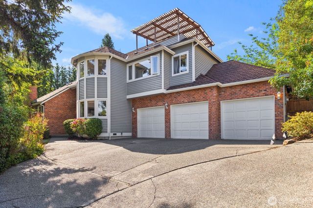 9925 SE 5th Street, Bellevue, WA 98004