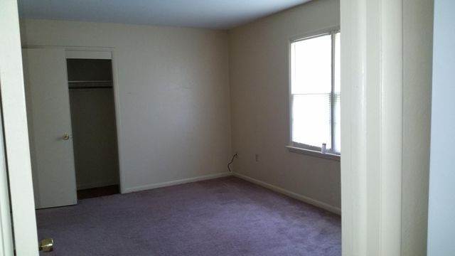 1614 NW 43rd St, Lawton, OK 73505