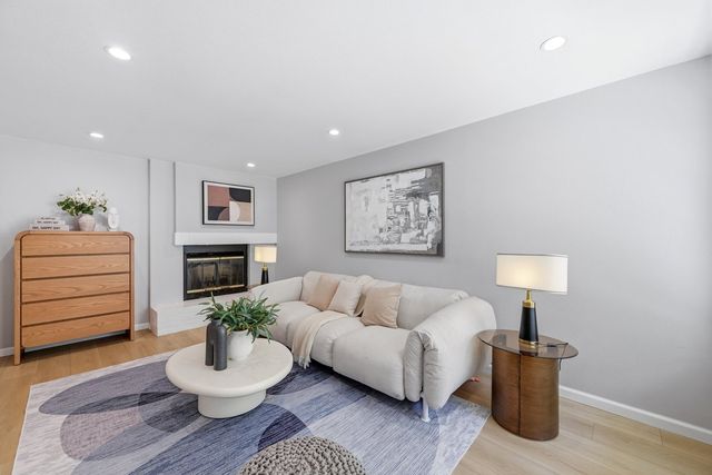 1017 Chula Vista Ter, Sunnyvale, CA 94086