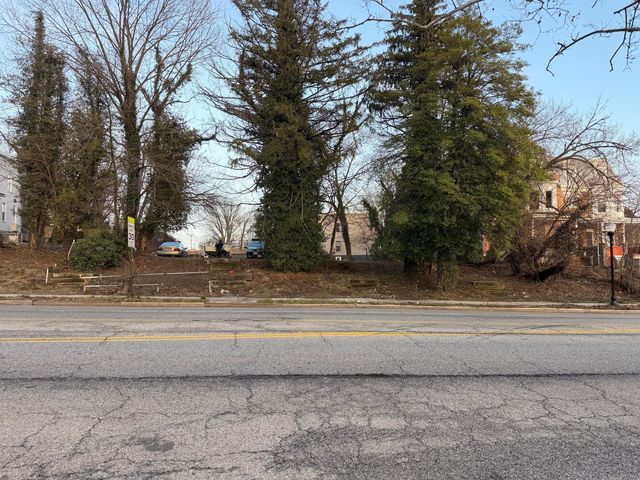 2513 Garrison Blvd, Baltimore, MD 21216