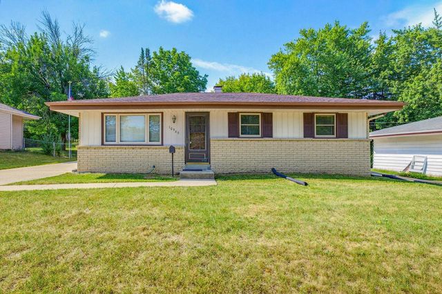 10949 W Stark STREET, Milwaukee, WI 53225