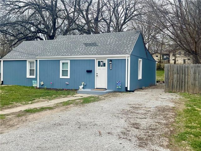 324 W  South Ave, Independence, MO 64050
