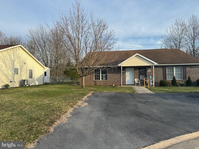 18034 Edith Ave, Maugansville, MD 21767