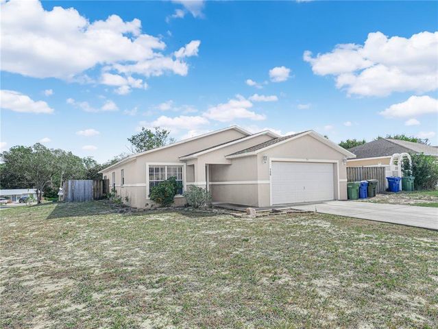 726 17th St NE, Winter Haven, FL 33881