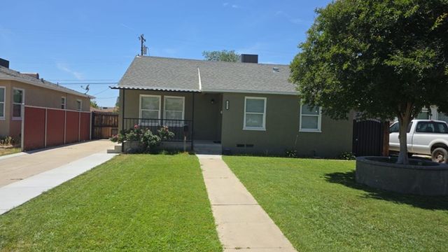 351 Cypress St, Bakersfield, CA 93304