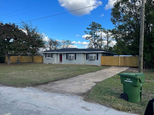 407 S  Knox Ave, Donalsonville, GA 39845