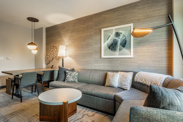 50 Hillside Dr #416, Mammoth Lakes, CA 93546