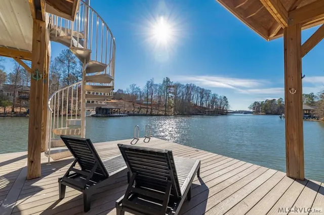 6 Waterlyn Dr, Ebony, VA 23845