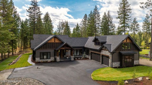 11091 N  Bluerock Ln, Hayden, ID 83835