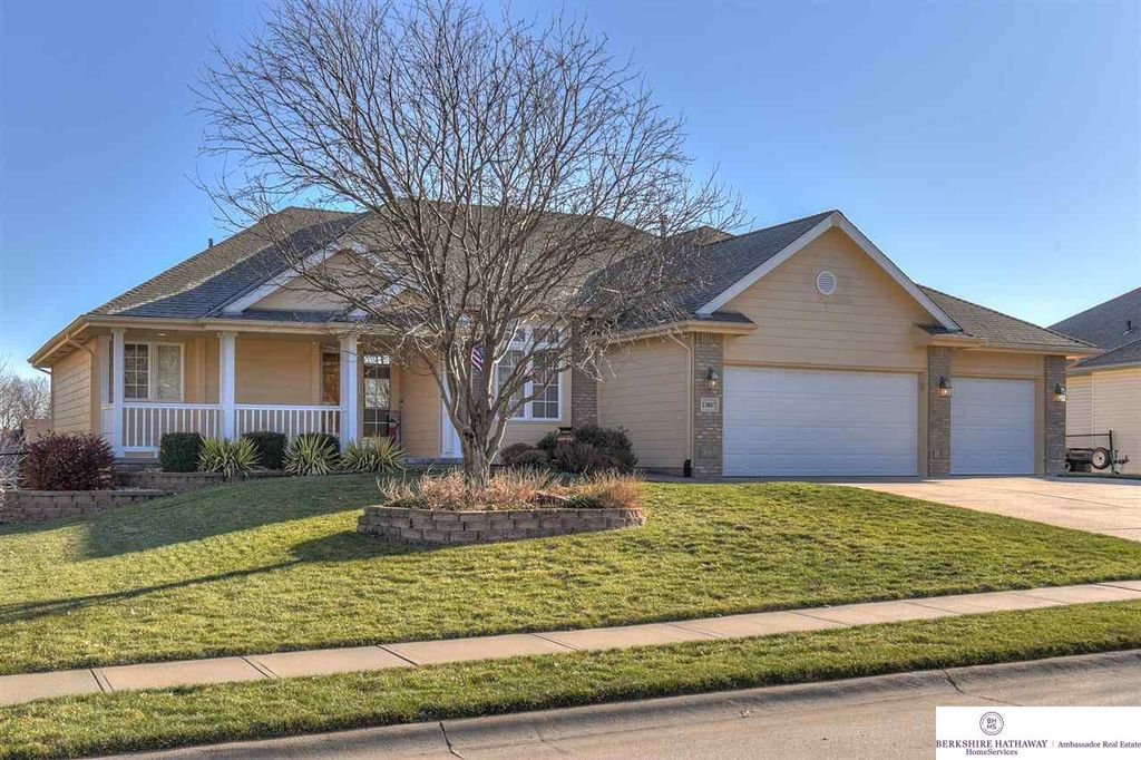 13807 Tregaron Dr, Bellevue, NE 5 Bed, 3 Bath SingleFamily Home Trulia
