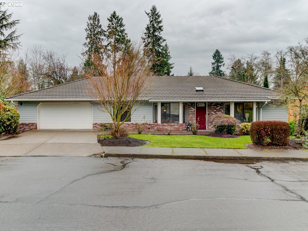 13800 SW 118th Ct, Tigard, OR 97223