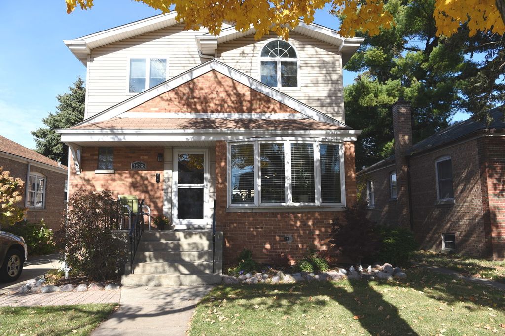 3838 W 105th St, Chicago, IL 60655
