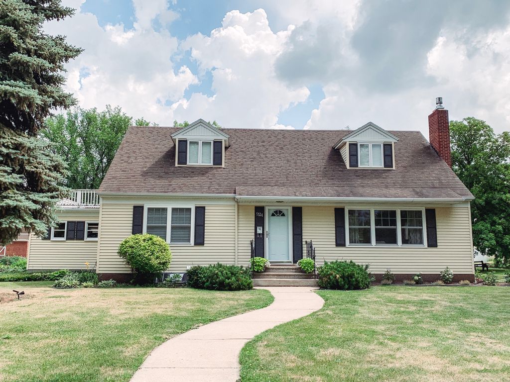 924 Western Ave, Grafton, ND 58237 Trulia