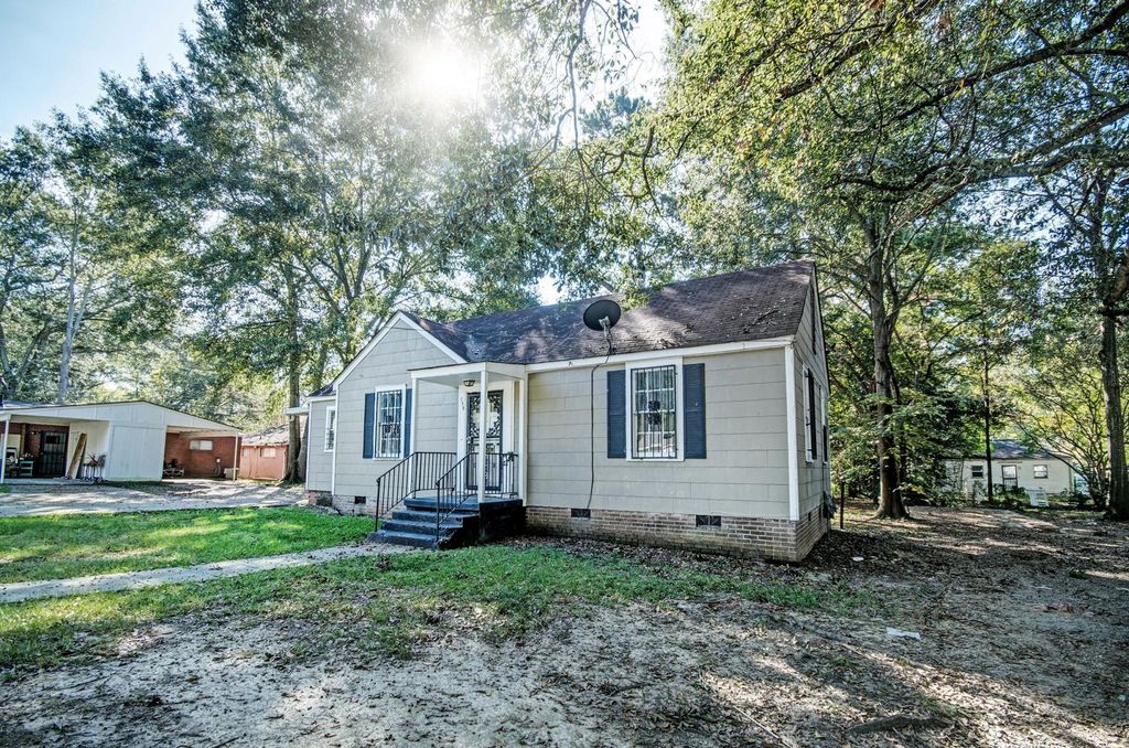 235 Dunbar St, Jackson, MS 39216