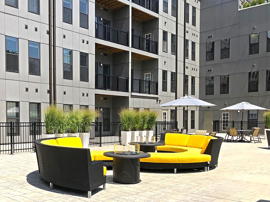 1400 Russell Blvd, Saint Louis, MO 63104