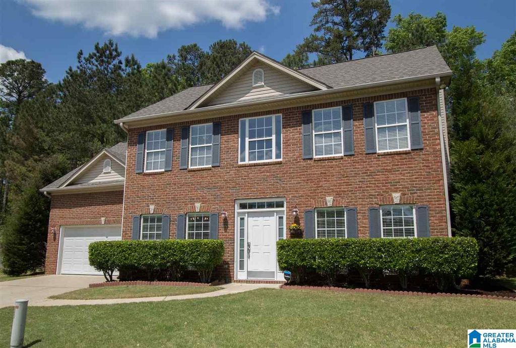 304 Thorn Berry Ct, Birmingham, AL 35242
