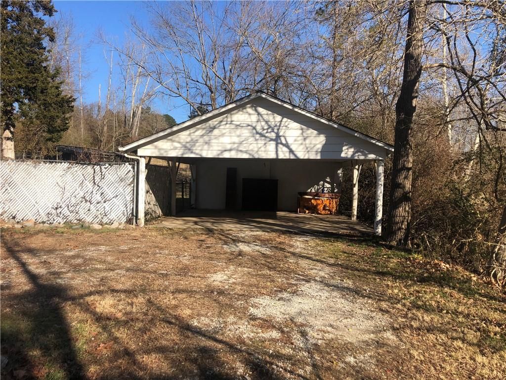 1703 Old Prairie Creek Rd, Rogers, AR 72756 2 Bed, 2 Bath Single