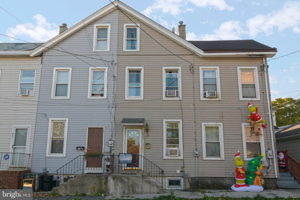 823 Mulberry St, Trenton, NJ 08638