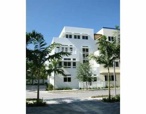 215 Ari Way, Miami Beach, FL 33141