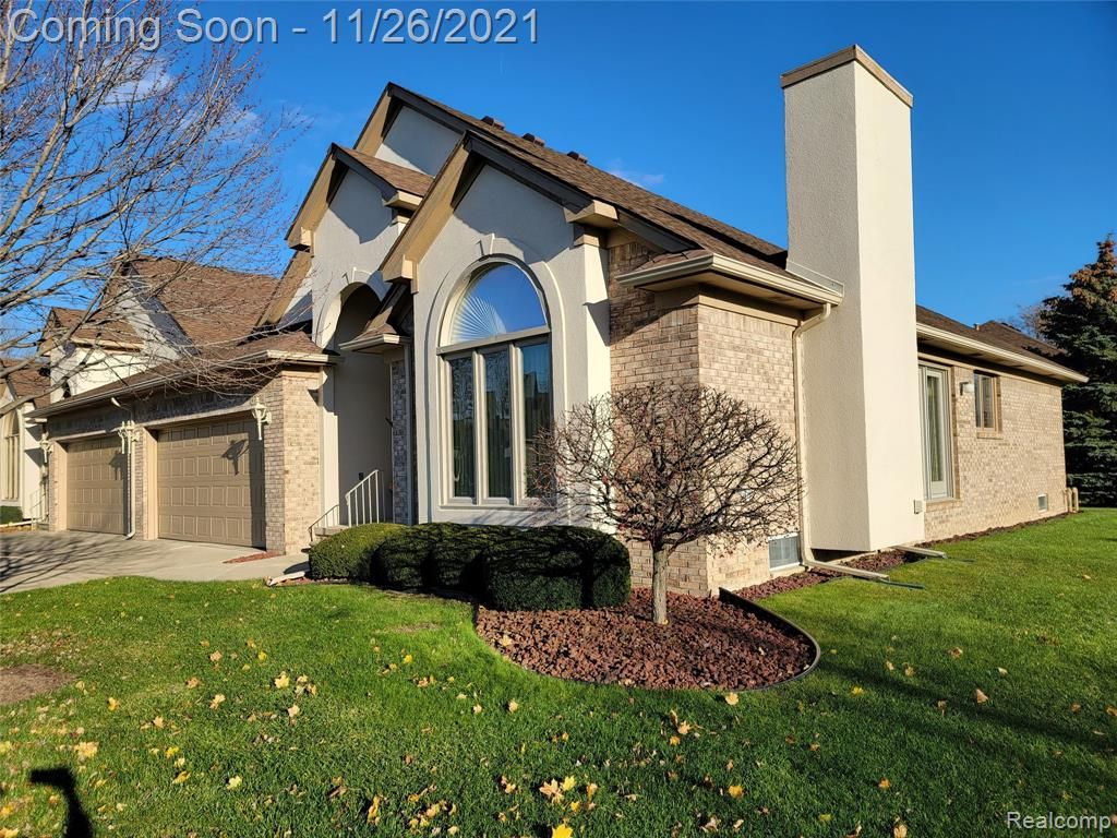 76  Acreage with homes in macomb county mi 