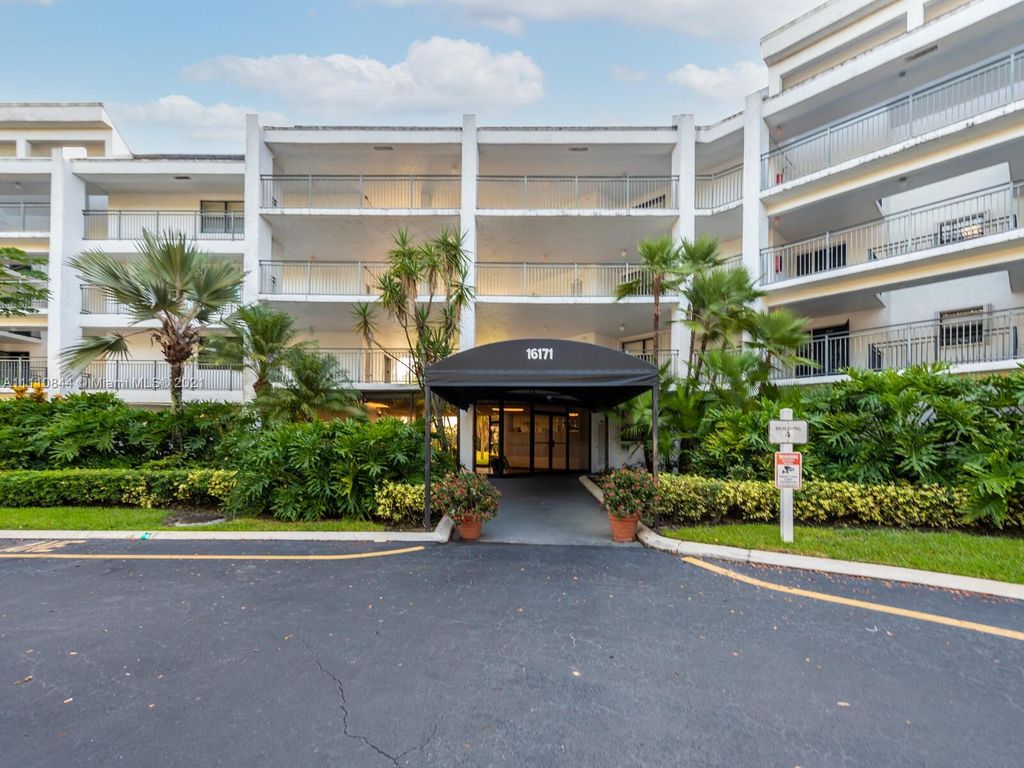 16171 Blatt Blvd #209, Weston, FL 33326