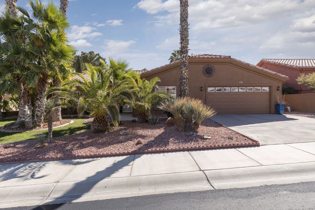 590 Los Altos Cir, Mesquite, NV 89027
