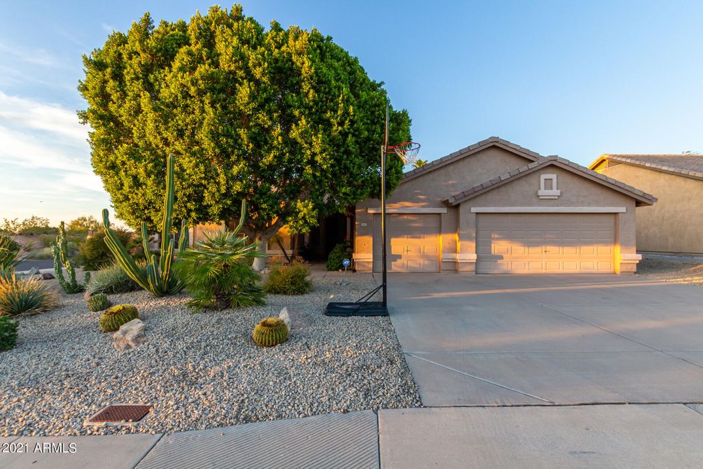 6510 E Omega St, Mesa, AZ 85215