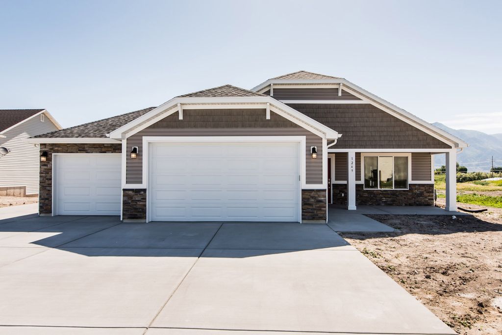 1000 N L7Y4MH, Tremonton, UT 84337 Trulia
