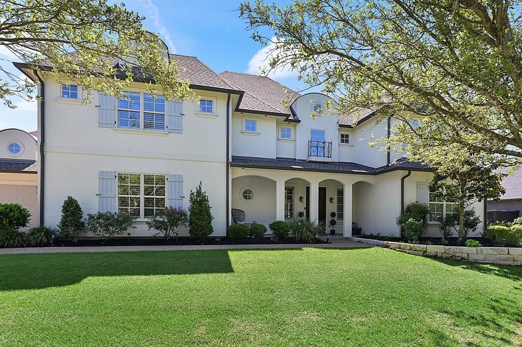 3328 Legacy Ct, Bryan, TX 77802