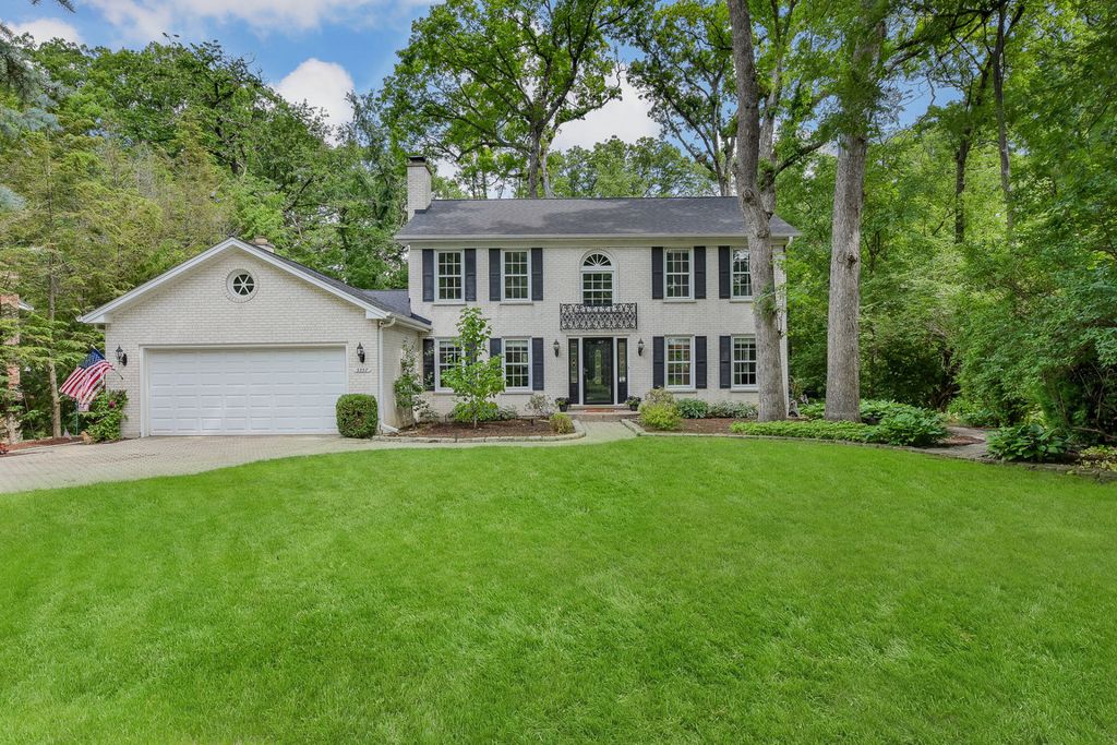 5357 Tall Tree Ct, Lisle, IL 60532