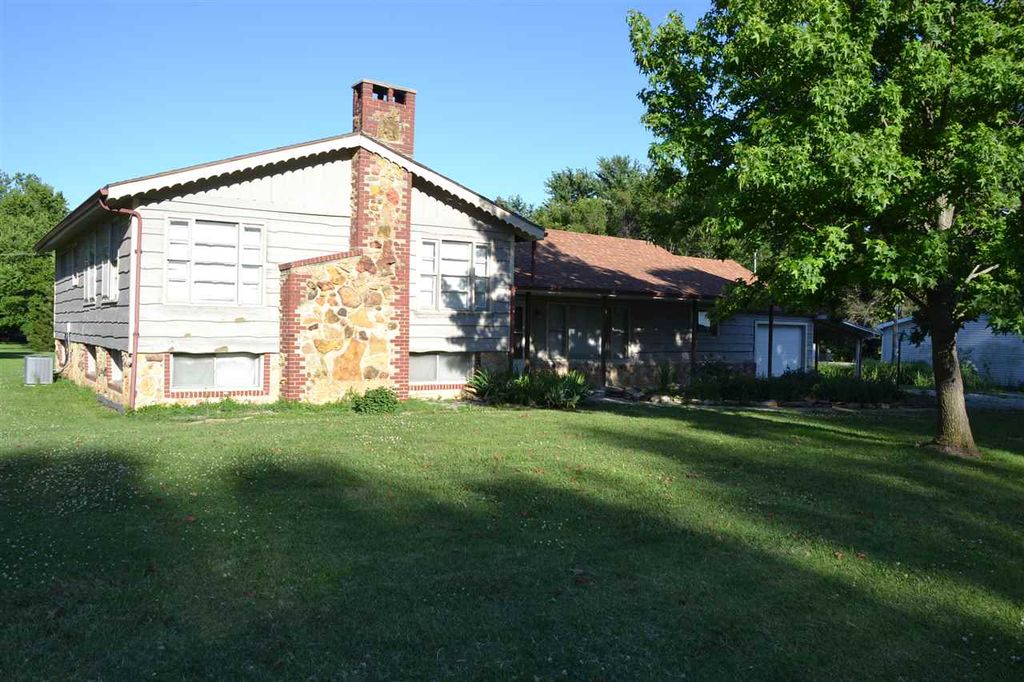 415 Jefferson St, Lyndon, KS 66451 Trulia