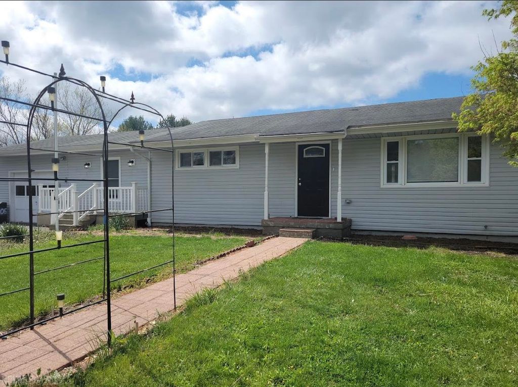 905 Baldwin St, Radford, VA 24141