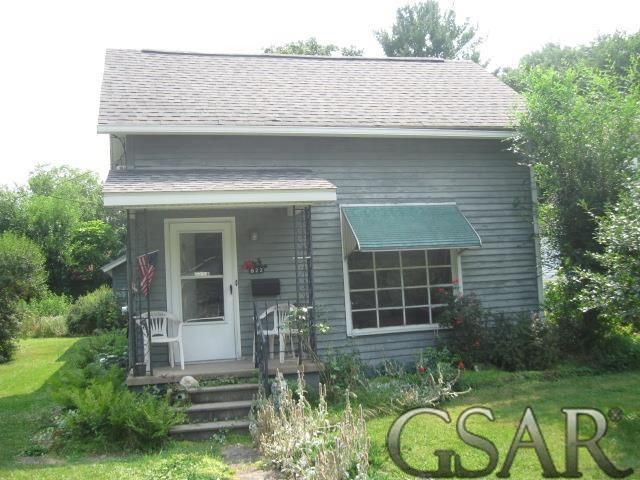 822 N Water St, Owosso, MI 48867