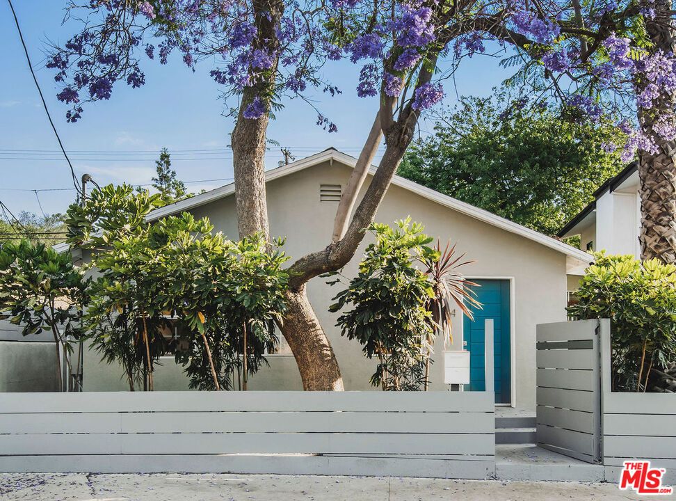 904 Farnam St, Los Angeles, CA 90042
