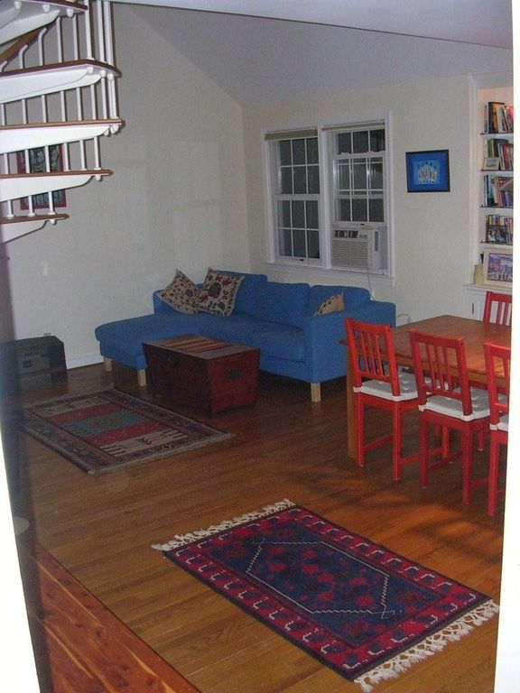 2206 Colston Dr #203, Silver Spring, MD 20910