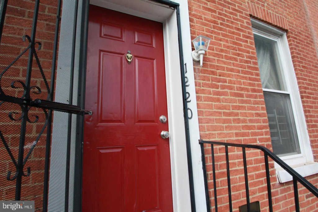 1220 W Pratt St, Baltimore, MD 21223