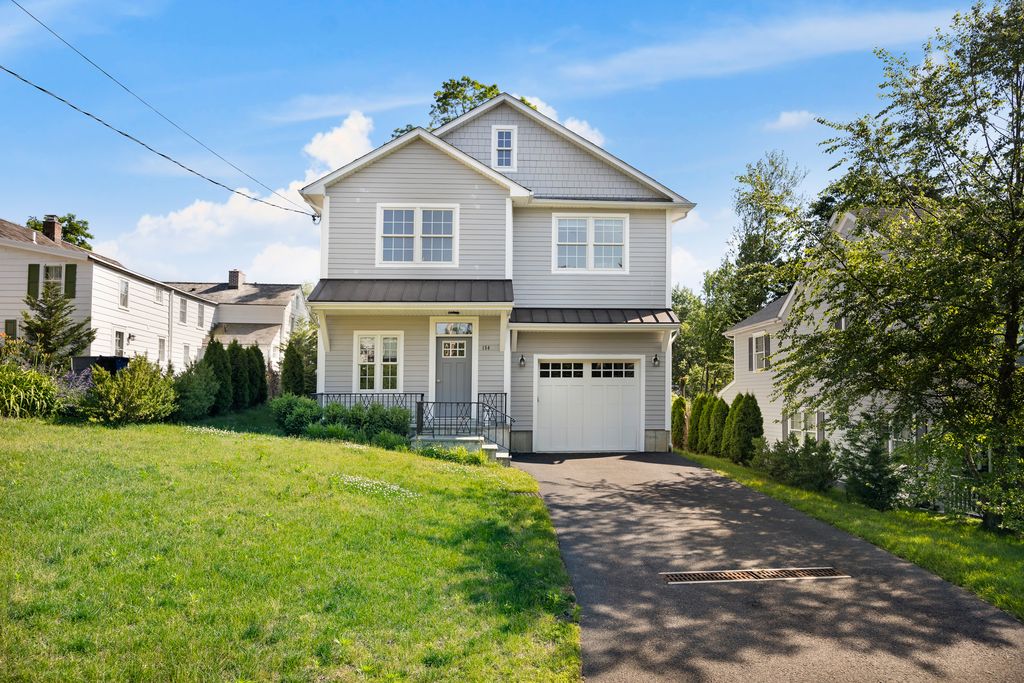 154 Lee Rd, Scarsdale, NY 10583