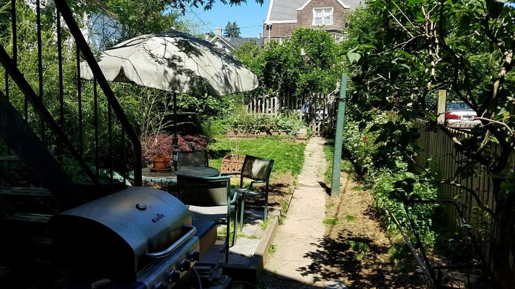 827 Seneca St #1, Fountain Hill, PA 18015
