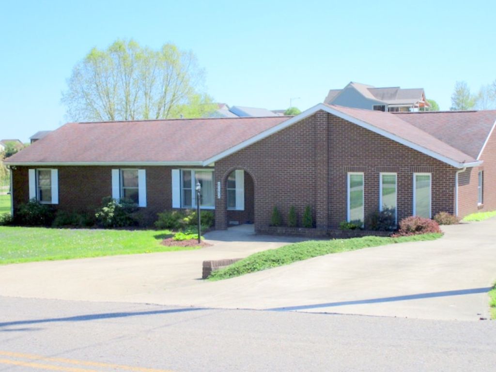 2152 Mayhew Rd, Jackson, OH 45640
