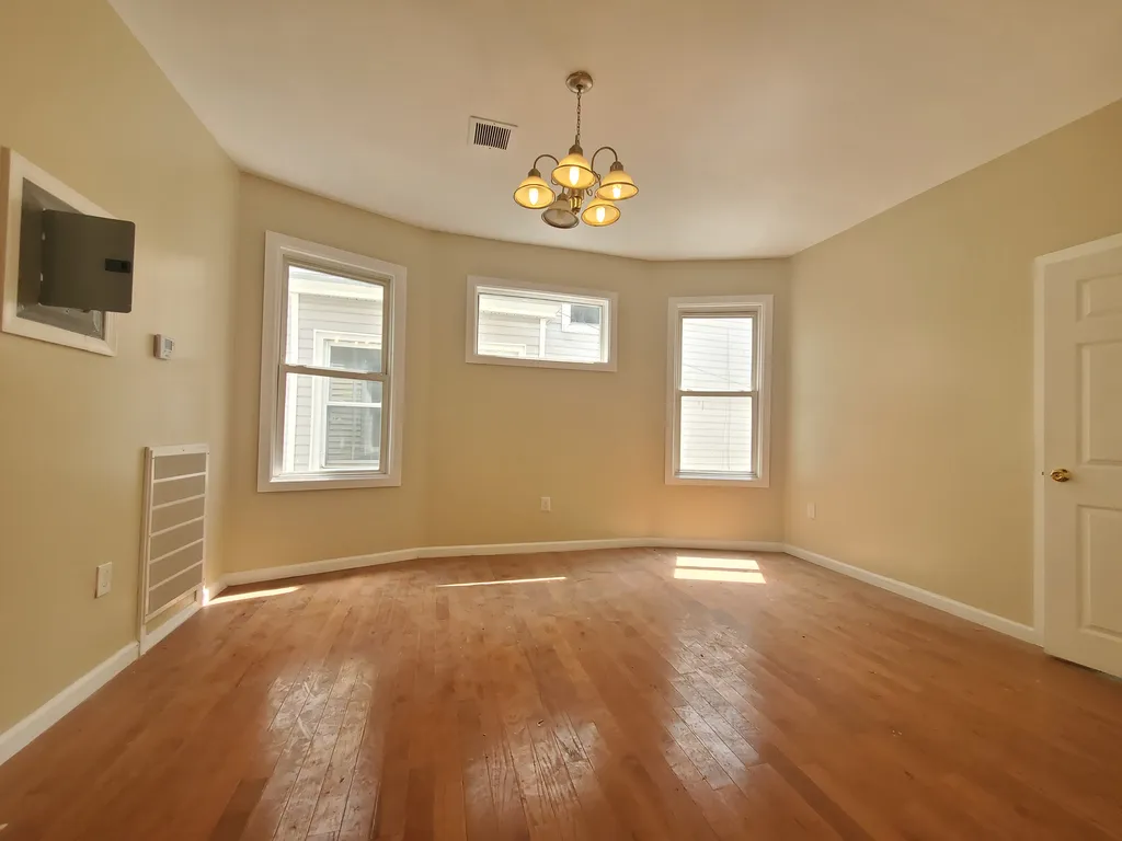 796 S 13th #3 — photo 2 of 6