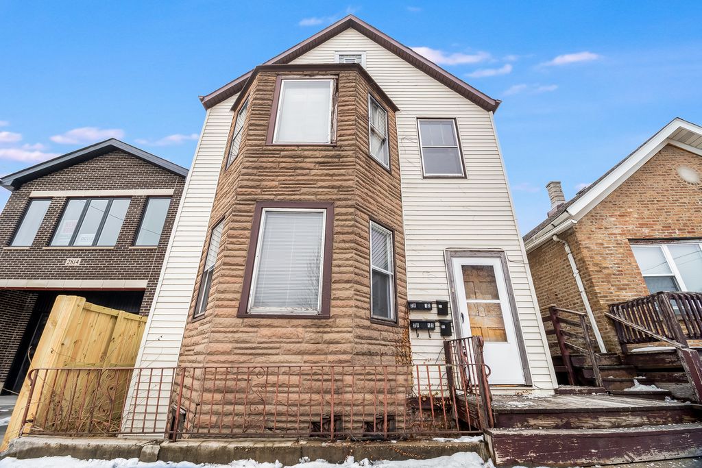 2812 S Grady Ct, Chicago, IL 60608