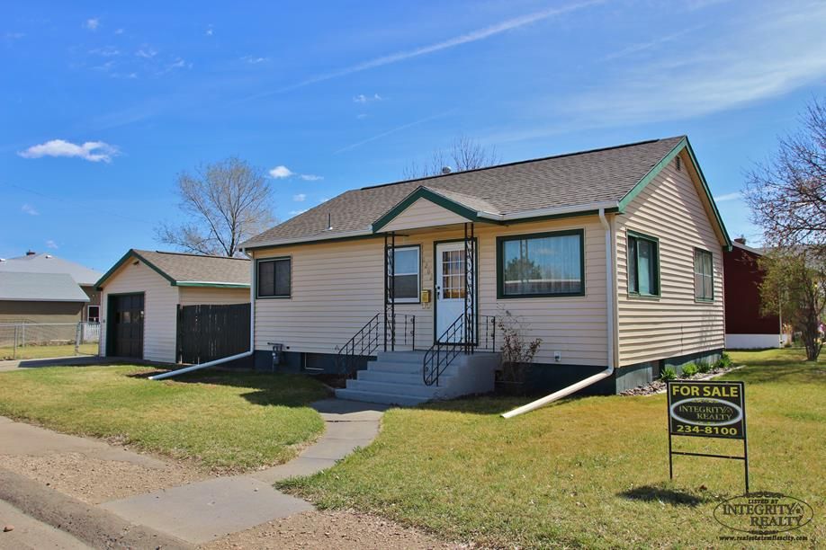 2202 Pleasant St, Miles City, MT 59301 Trulia