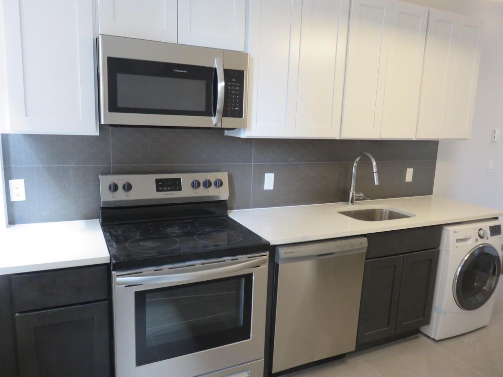 66-68 Norton St #4, New Haven, CT 06511