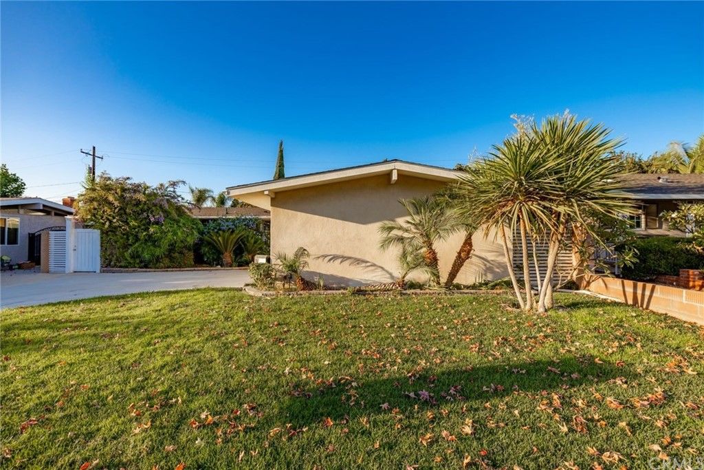 1313 W Castle Ave, Anaheim, CA 92802