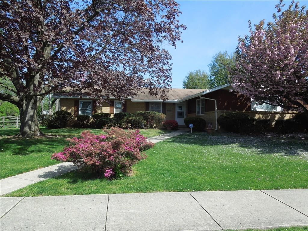 1101 W Highland St, Whitehall, PA 18052