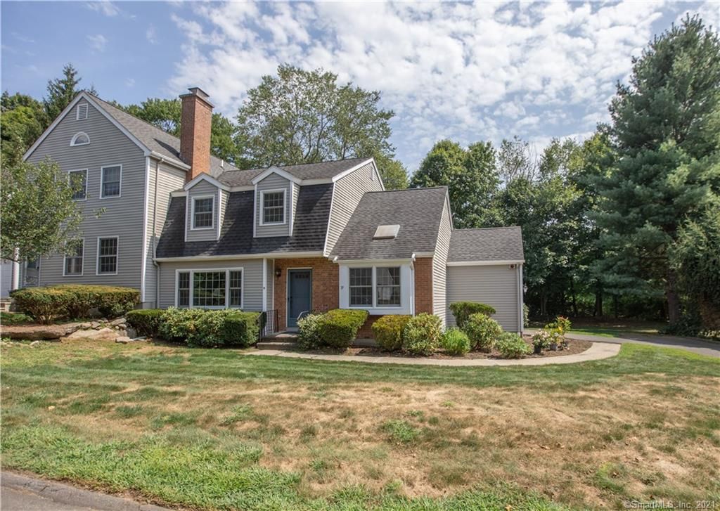 19 Woodbury Hill 19, Woodbury, CT 2 Bed, 3 Bath Condo 23 Photos