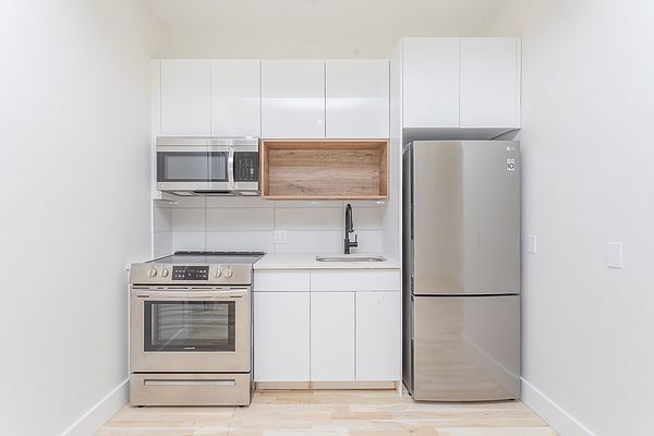 524 Midwood St #4B, Brooklyn, NY 11225