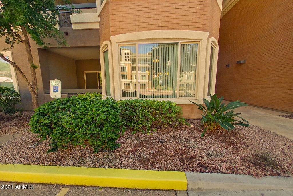 435 W Rio Salado Pkwy #101, Tempe, AZ 85281